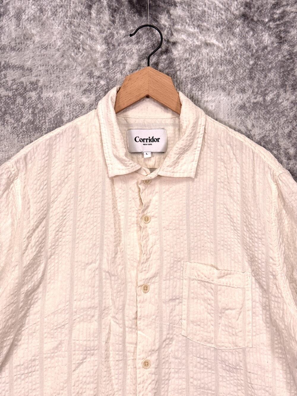 Corridor NYC Shirt Large Mens Striped Seersucker Short Sleeve Ivory Cream